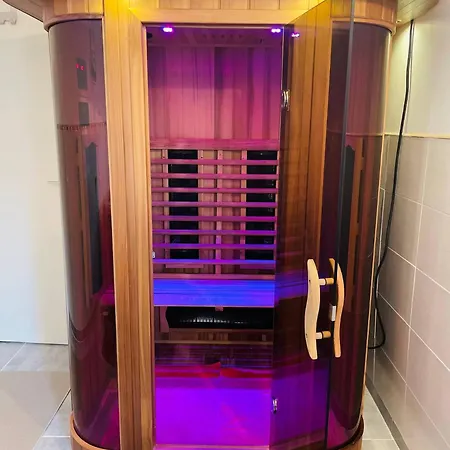 Jacuzzi & Sauna Privatifs - Vue *